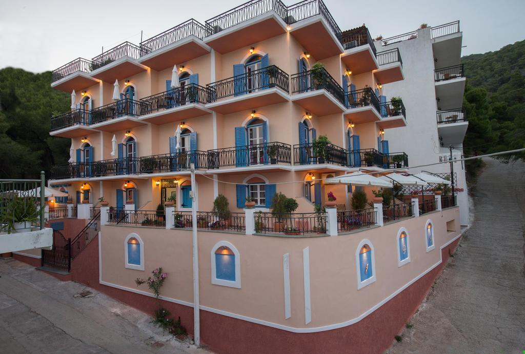玛丽亚影城酒店 Poros Town 外观 照片